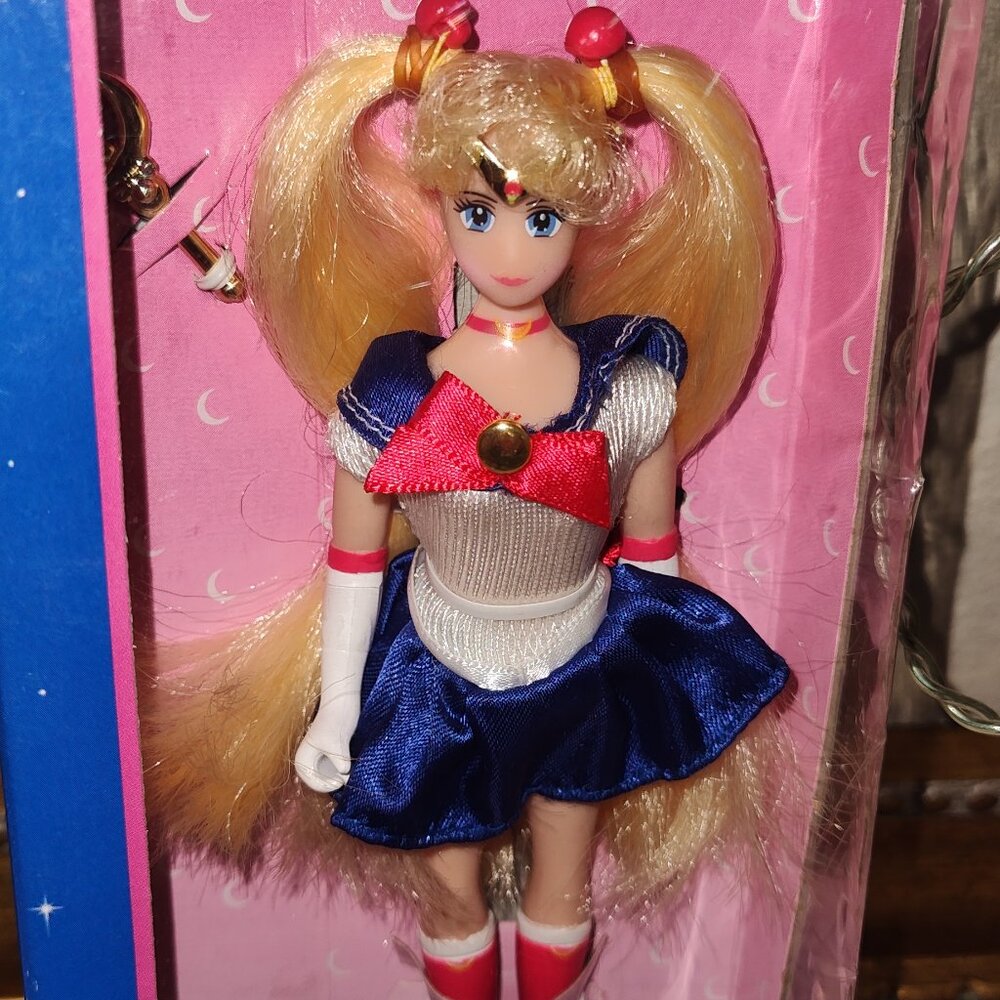 Vintage 1995 Sailor Moon action figure Bandai New in box